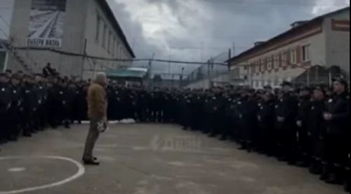 Prigojin în mijlocul deținuților FOTO Captură video 
