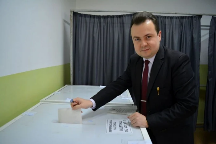 Eduard Luca a votat la Referendum FOTO botosaneanul.ro