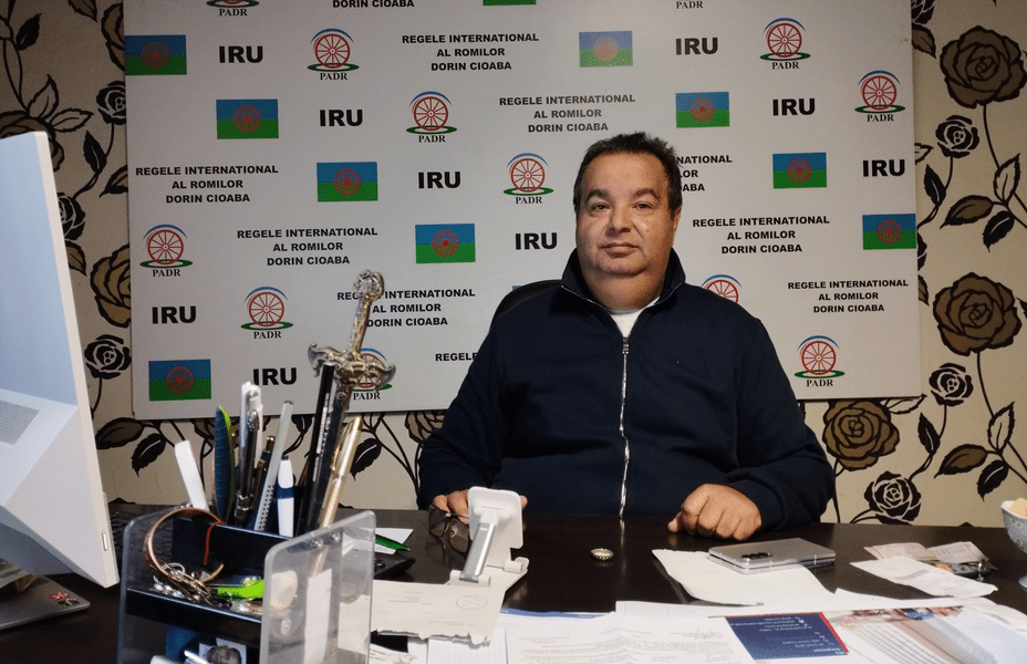 Autoproclamatul rege al romilor: „Ultimatum Indiei, să ne recunoască oficial”