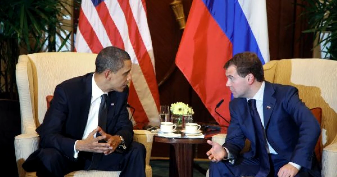 Obama şi Medvedev au discutat probleme importante
