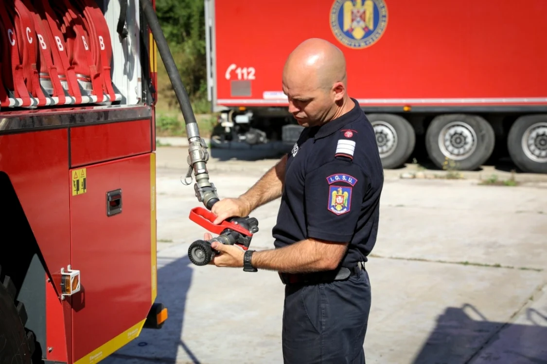 100 de subunităţi de pompieri ar putea fi înfiinţate în România