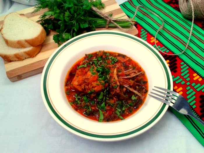 
    Capama grecească de iepure  