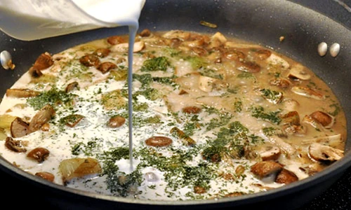 r pork with mushrooms and leeks3 jpeg