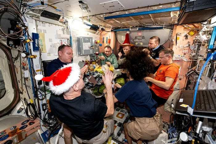 Astronauții de pe Stația Spațială Internațională. FOTO Facebook Nick Hague