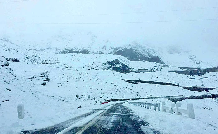 
    În municipiul Constanţa,  cantitatea de precipitaţii  căzută în cursul nopţii de vineri  spre sâmbătă a fost de aproximativ  45 de litri pe metrul pătrat  