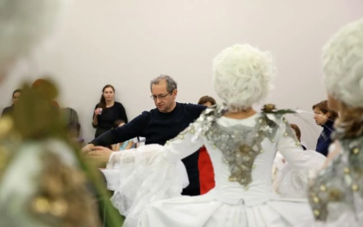 Dan Puric a regizat spectacolul „Înșir'te mărgărite”, care deschide stagiunea din noua Sală Mare de la Teatrul Național din București