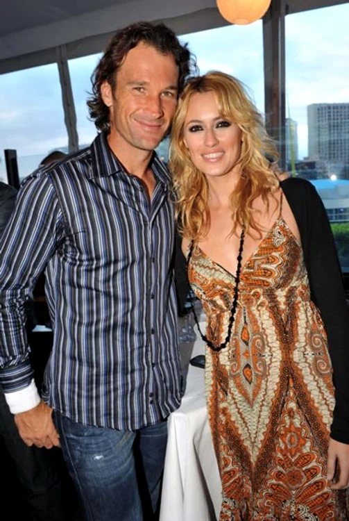 Carlos Moya şi Carolina sunt împreună de doi ani (Foto: Hola.es)