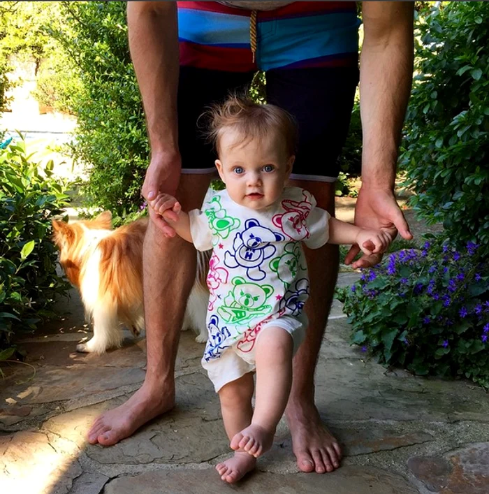 christina aguilera  fetita png