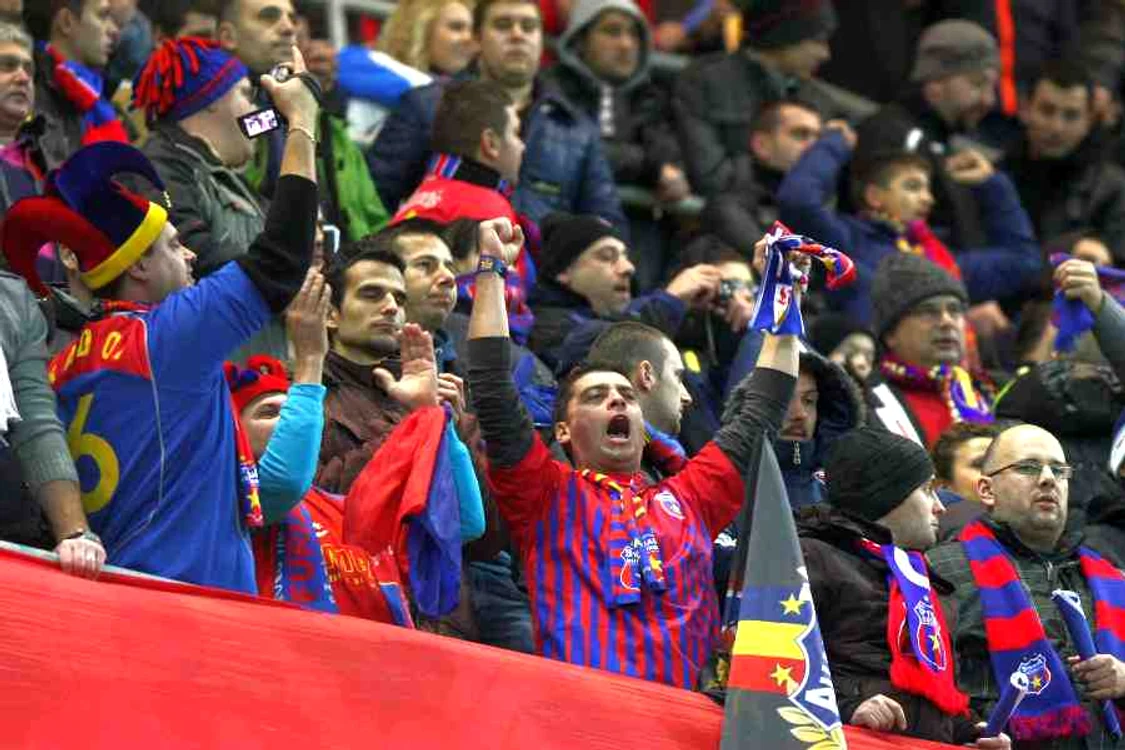 
    O nouă echipă Steaua: suporterii roş-albaştrilor s-au săturat de Gigi BecaliFoto: Mediafax  