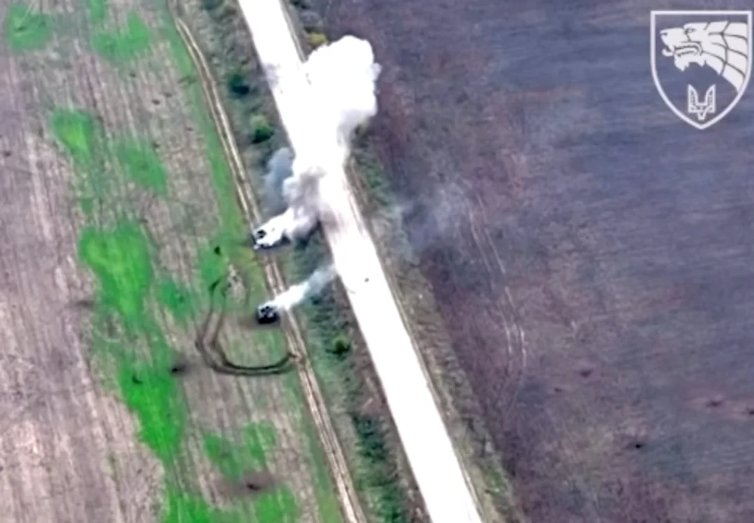 Atc ucrainean asupra a două blindate rusești Foto: Arhivă