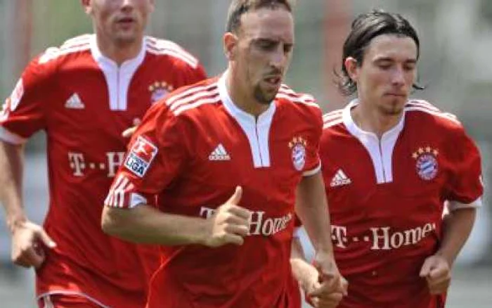 Franck Ribery (centru) s-a săturat de Bayern şi vrea să fie "galactic"