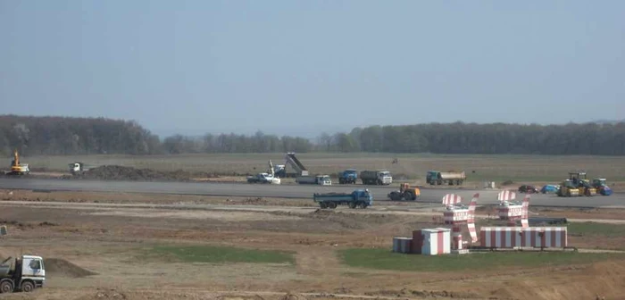 Lucrări Aeroport Suceava. FOTO: Dănuţ Zuzeac