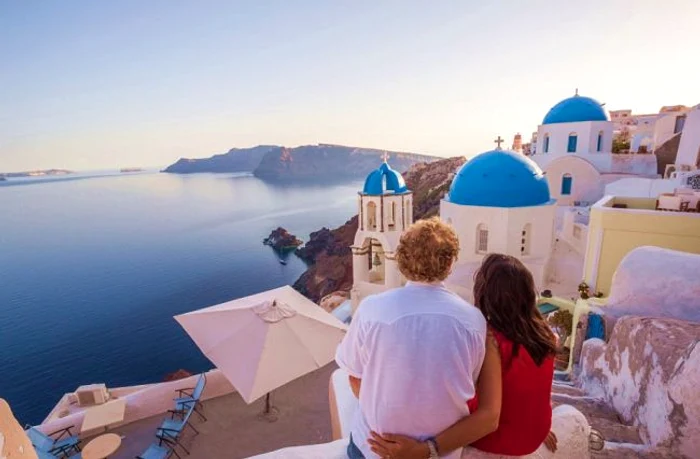 Panorama idilică a Greciei merită oricând un drum cu mașina sau avionul