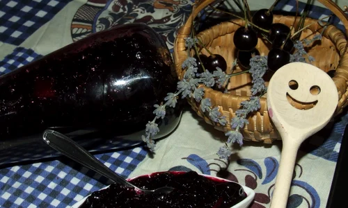 dulceata de cirese amare jpeg