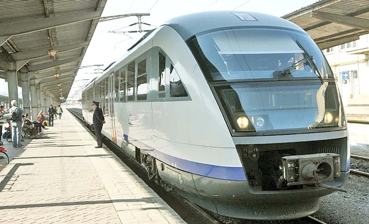 În tren sunt  110 locuri, însă  doar unul singur  a fost ocupat,  de Hayssam (Fotografii: Sever Gheorghe, Dorin Constanda)