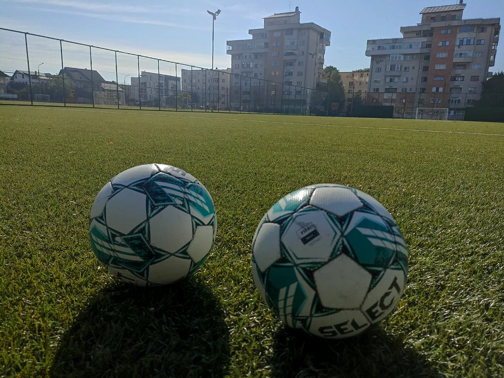 Pe terenurile LPS Pitești s-au format numeroși fotbaliști de top FOTO Denis Grigorescu
