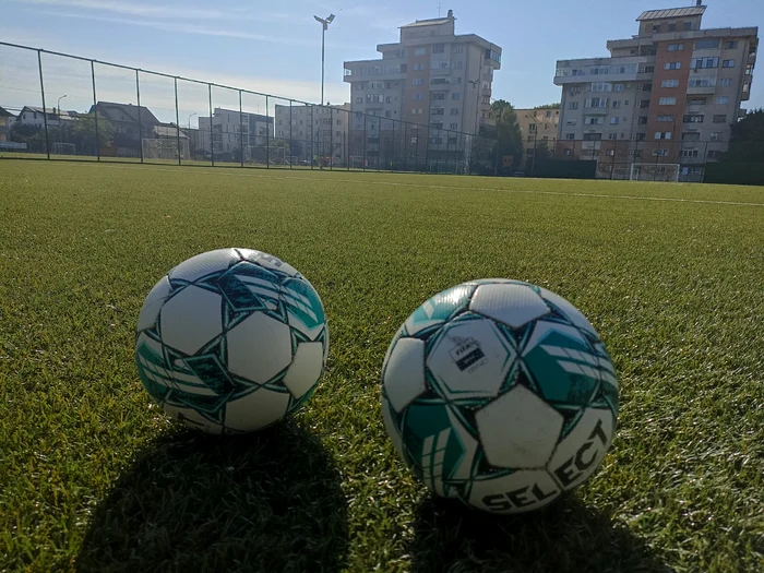 Pe terenurile LPS Pitești s-au format numeroși fotbaliști de top FOTO Denis Grigorescu