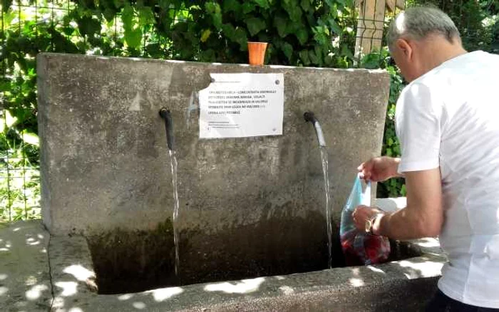 Anunţ: “Apă nepotabilă - concentraţia de amoniu depăşeşte maxima admisă. Ceilalţi parametri se încadrează în valorile stabilite de lege” Foto C. Stancu