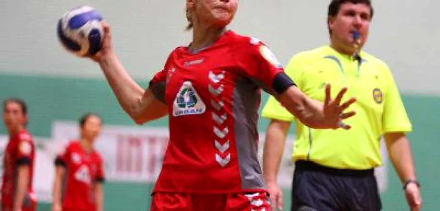 Simona Gogârlă a marcat opt goluri împotriva Rulmentului