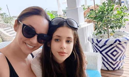 andreea marin violeta jpg