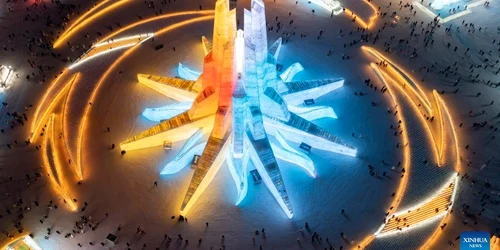 Cel mai mare parc tematic de gheață din lume în Harbin China Sursă China Xinhua Facebook