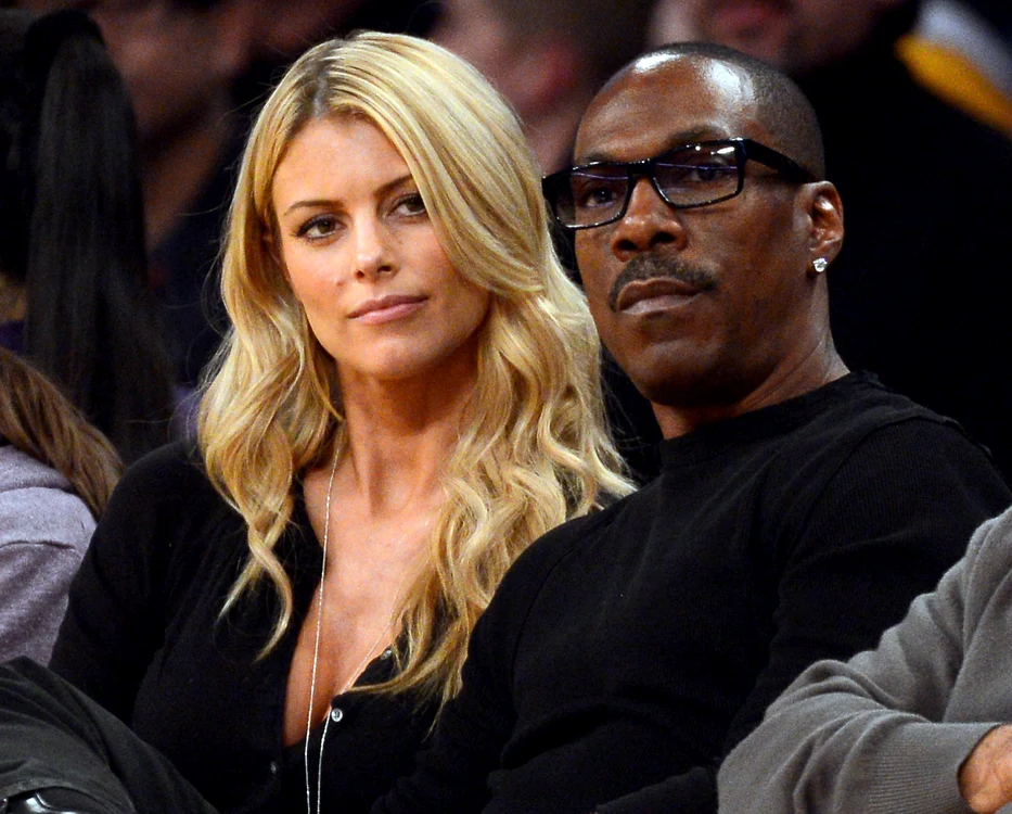 
    Eddie Muphy are zece copii, cel mai mic, un băiat de trei luni, cu Paige Butcherfoto: Getty  