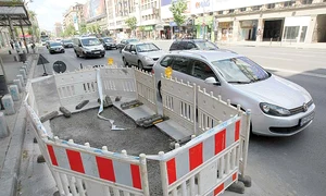 Ieri, la prânz,  groapa fusese astupată jpeg