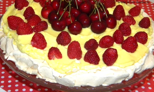 pavlova cu crema de vanilie poza 15 jpeg