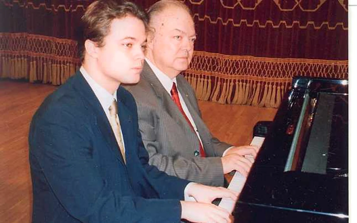 nicolae si andrei licaret