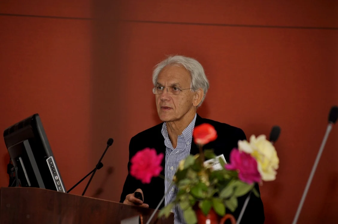 Celebrul fizician francez Gerard Mourou va conferenţia în România