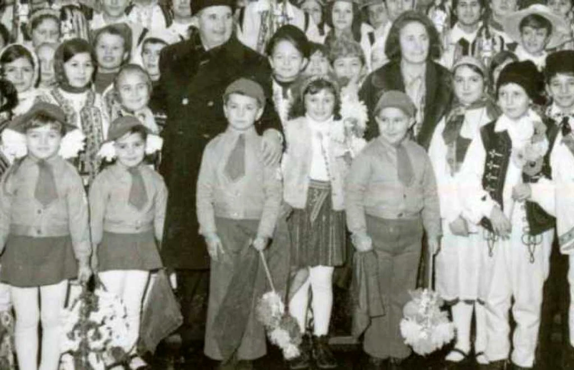 Ceauşescu visa o ţară foarte bine populată FOTO Adevarul