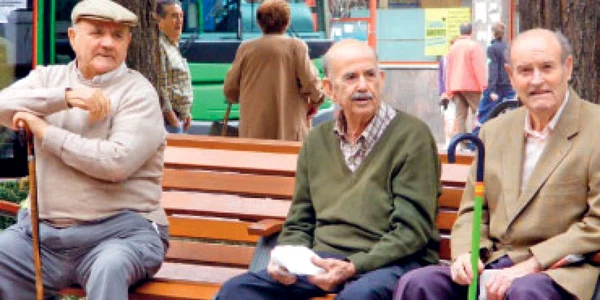 Salariile şi pensiile sunt plătite cu banii pentru investiţii