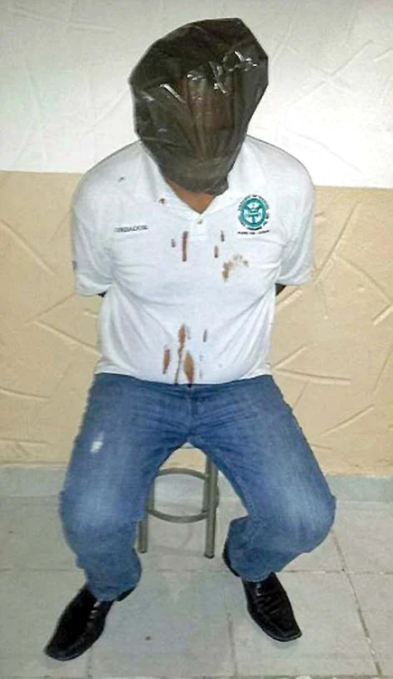 S-a pozat cu punga-n cap