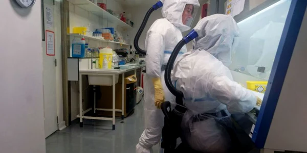 Cercetatori - laborator Franta - Lille - Coronavirus FOTO Getty Images 