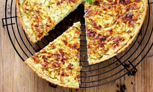 Tarta sărată cu ton şi dovlecei jpeg