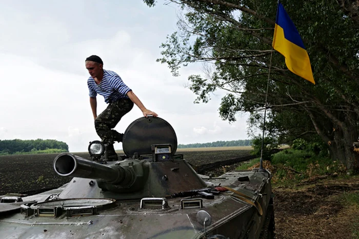 Soldat al armatei ucrainene, în Slaviansk. FOTO Reuters