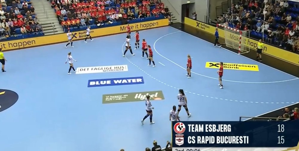 Handbal feminin. Vicecampioana Rapid Bucureşti a fost învinsă în deplasare de Team Esbjerg, scor 39-32