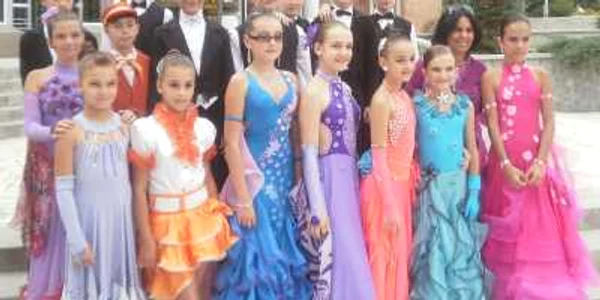 Elevii dansatori de la Ro Apollo au câştigat foarte multe competiţii