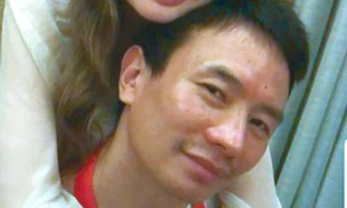 Irinuca se înțelege de minune cu tatăl ei vitreg, miliardarul chinez Mr  Pink  jpeg
