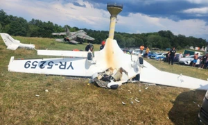 Avion de mici dimensiuni prăbușit  Foto ISU Hunedoara (3) jpg