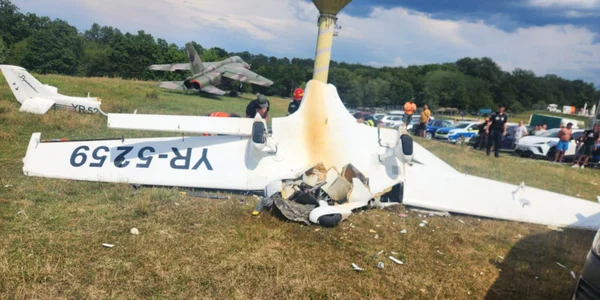 Avion de mici dimensiuni prăbușit  Foto ISU Hunedoara (3) jpg