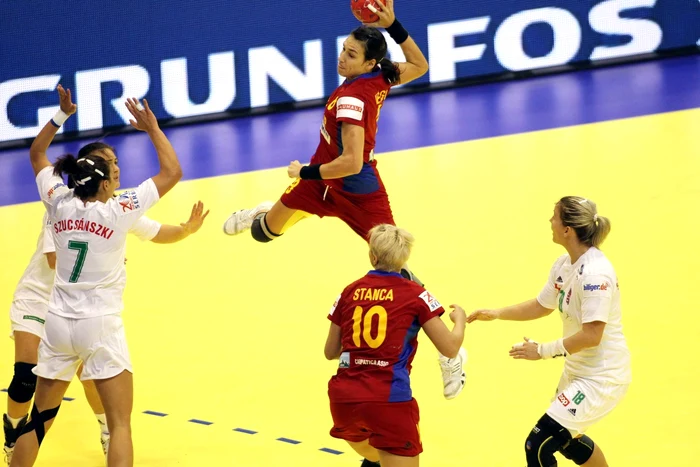 Fază din meciul România - Ungaria FOTO: MEDIAFAX