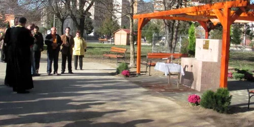 Fântâna cu apă potabilă a fost inaugurată azi în Parcul Tricolorului