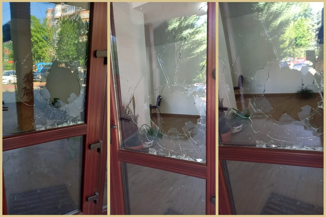 Sediul PNL Hunedoara a fost vandalizat Foto: News Alert HD