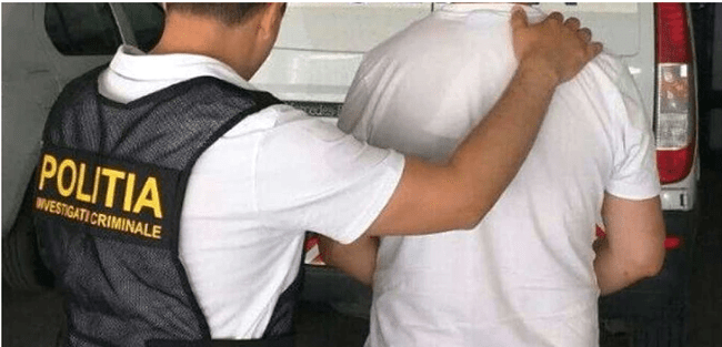 Escroc prins de polițiștii din Prahova cu focuri de armă. Minciuna invocată de individ pentru a câștiga peste 10.000 euro