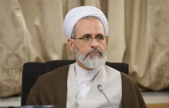 Iranul are un lider suprem interimar după moartea lui Ali Khamenei. Alireza Arafi îi preia temporar atribuțiile