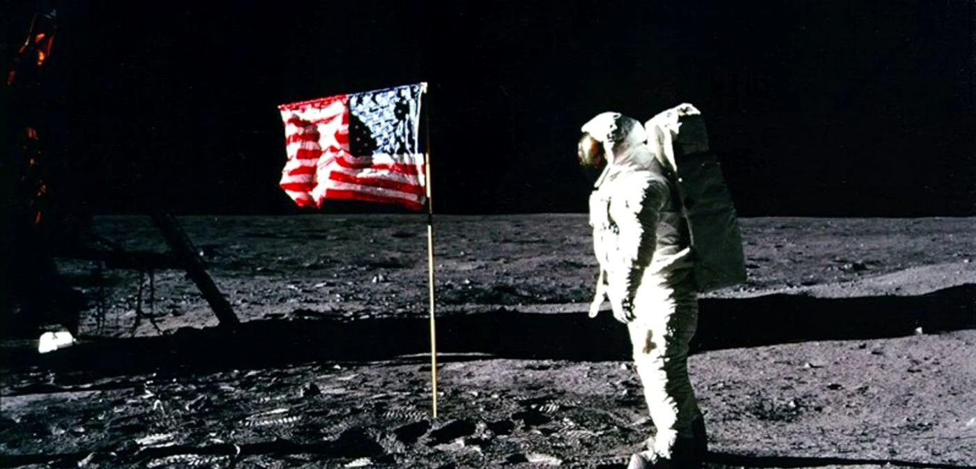 Neil Armstrong a fost primul om care a călcat pe Lună FOTO NASA
