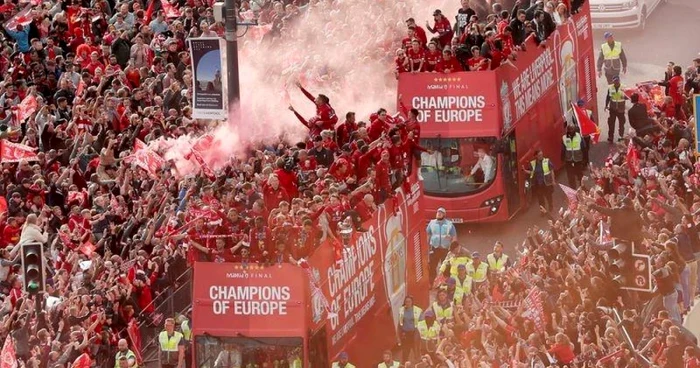 Aşa a arătat sărbătoarea fanilor celor de la Liverpool după câştigarea Ligii Campionilor, anul trecut