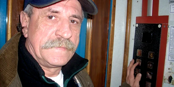 Valeriu Obrenovici, expert în lifturi, nu a găsit finanţare pentru reparaţii