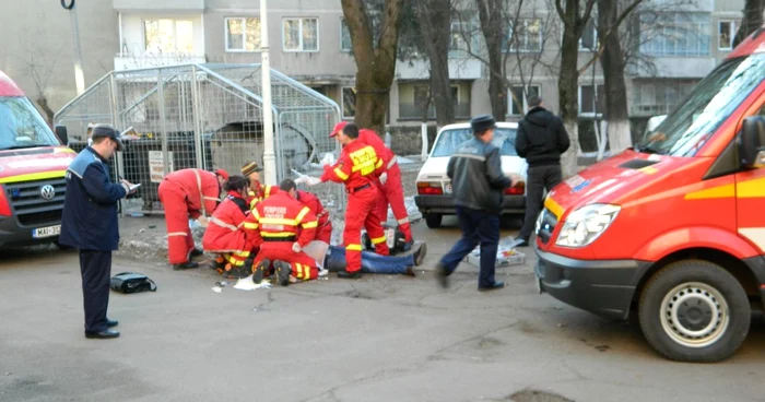 Un bărbat a fost împușcat în plină stradă